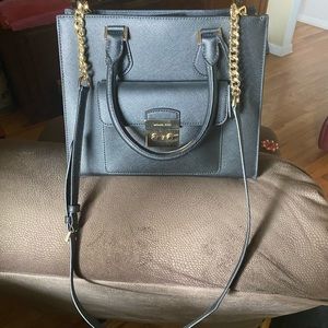 MICHAEL KORS BLACK SAFFIANO LEATHER PURSE HANDBAG